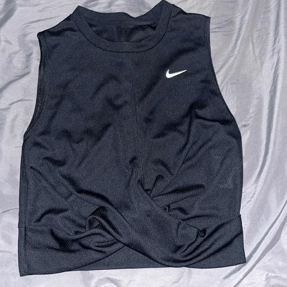 Nike women’s run tank top worn once